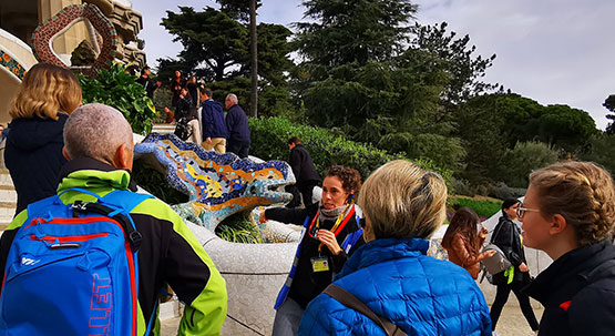 GAUDEIX DE L'EXPERIÈNCIA COMPLETA AMB LES NOSTRES VISITES GUIADES GAUDEIX DE L'EXPERIÈNCIA COMPLETA AMB LES NOSTRES VISITES GUIADES