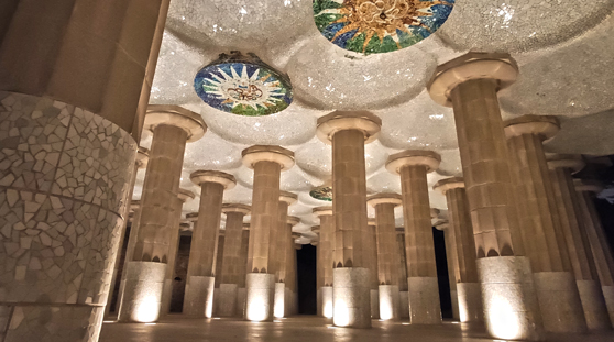 Park Güell lights up for Christmas